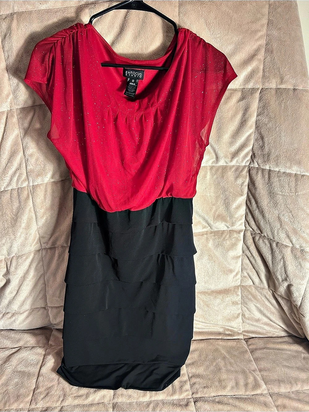 EN FOCUS STUDIO Red & Black Mini Dress Size 12 Like New